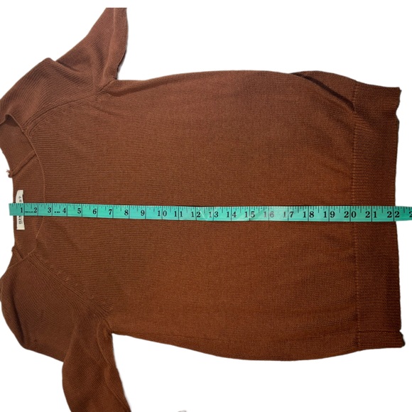 Old Navy Thin Knit Crew Neck Sweater size S - Picture 12 of 14